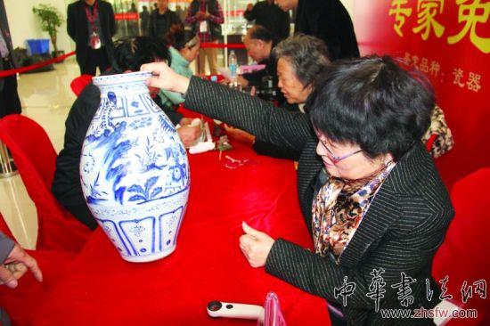 民间藏品看得人眼馋 赝品超一半专家连叹息