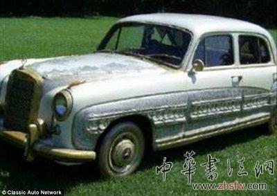 拳王阿里昔日座驾将拍卖：豪车包金镶钻