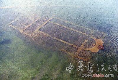 土耳其考古学家在一湖泊中发现千年古教堂
