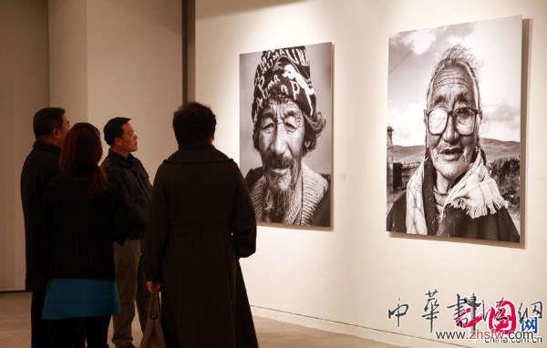 西藏文化题材系列展“云中藏歌 ”在北京举办