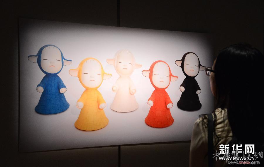 （晚报）（1）香港苏富比将举办“奈良美智眼中的世界”展售会