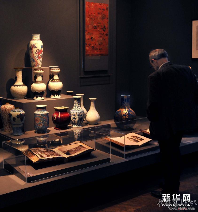 （国际）（7）中国艺术珍品展在巴黎举行