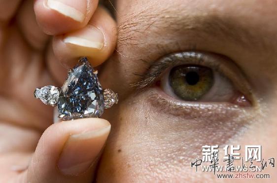（社会）（2）13.22克拉鲜彩蓝色钻石即将拍卖