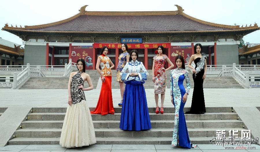 （晚报）（3）名模助阵国际博物馆日