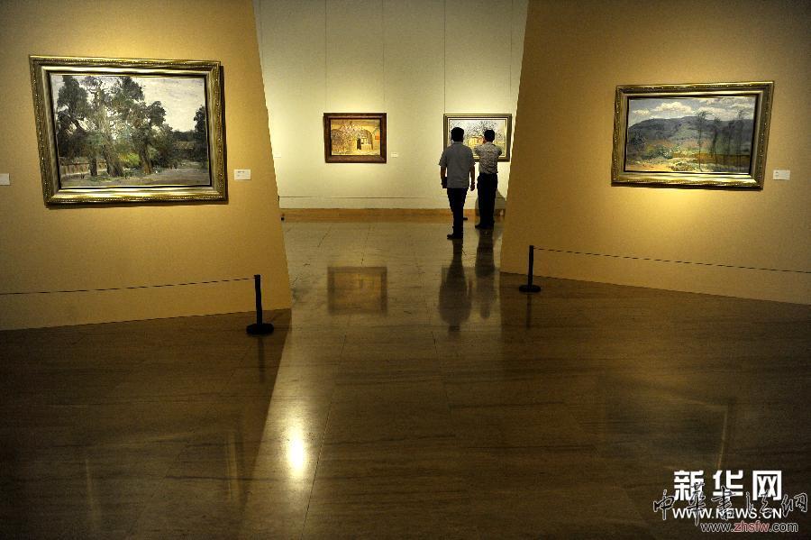 （晚报）（3）马建飞油画展在京开幕