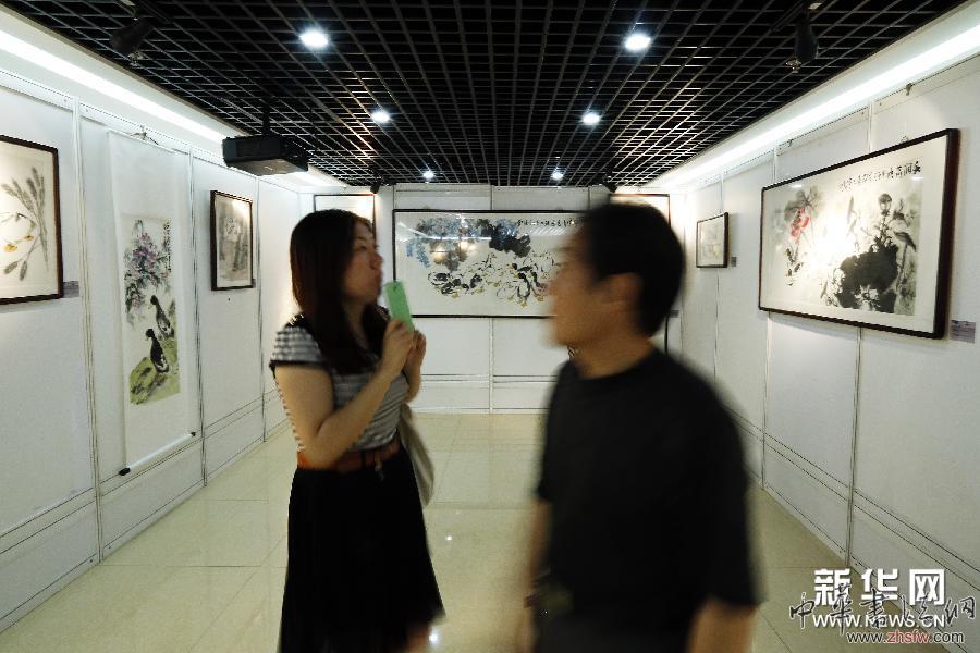 （晚报）（1）“居大宁水墨鸭全聚德展”在京亮相