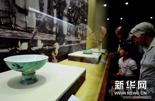 （文化）（2）“慈禧的瓷器”清宫御窑瓷器艺术展在厦门开展