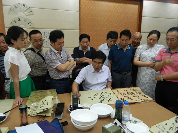 胡立民导师工作室师生在河北高碑店雅集