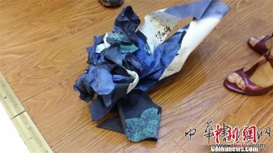 国画家60寿宴上撕百万画作：称对艺术严谨