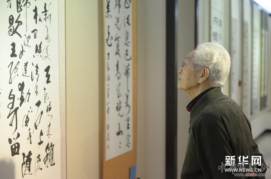 （晚报）（1）“夕阳红”书画展在呼和浩特举行