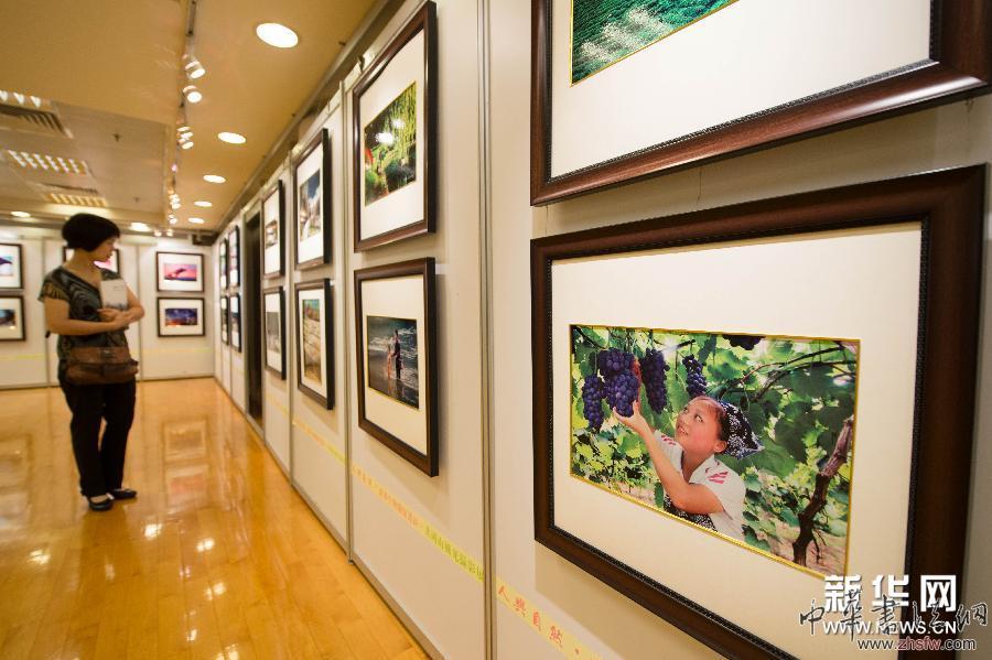 （晚报）（2）“井冈山风光摄影展”在澳门举行
