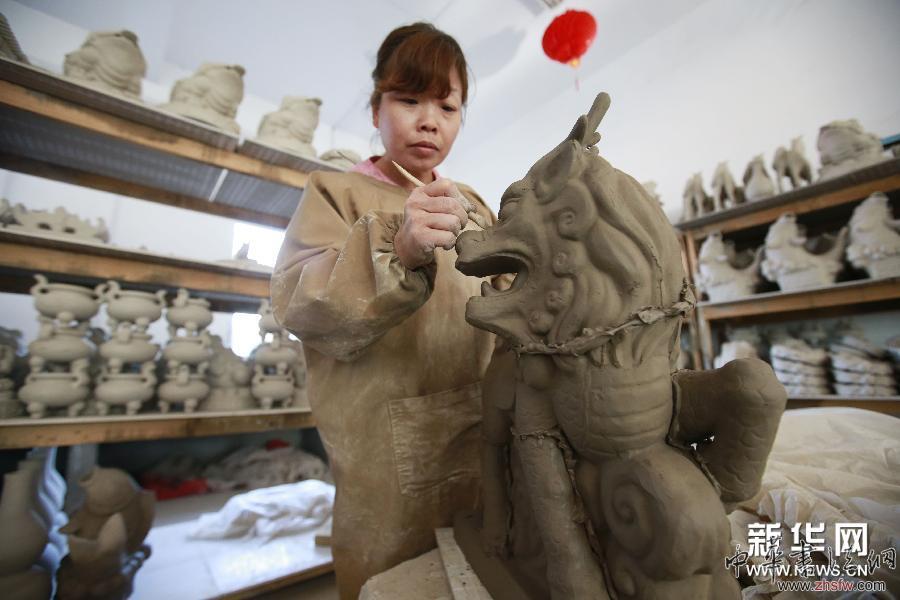 （经济）（1）“汝瓷之乡”河南宝丰汝瓷产业发展迅速