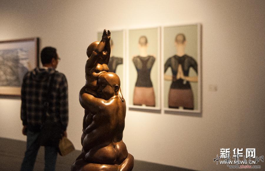 （晚报）（2）中国梦·南粤心——第十二届广东省艺术节优秀美术作品展在广州举行