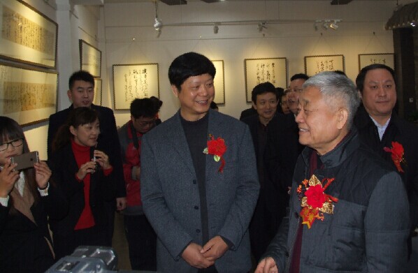 胡抗美书法艺术精品展在龙都濮阳举行