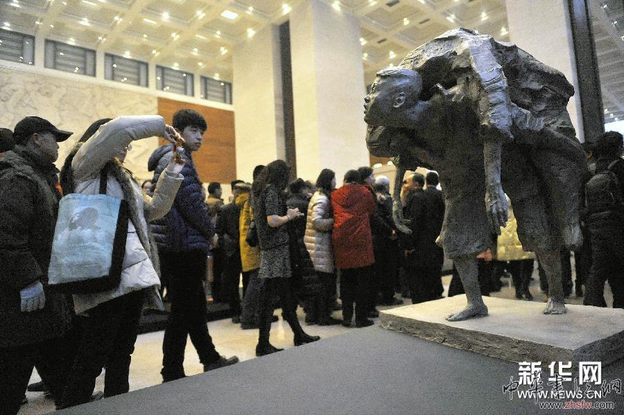 （社会）（1）“塑魂鉴史”主题雕塑展亮相中国国家博物馆