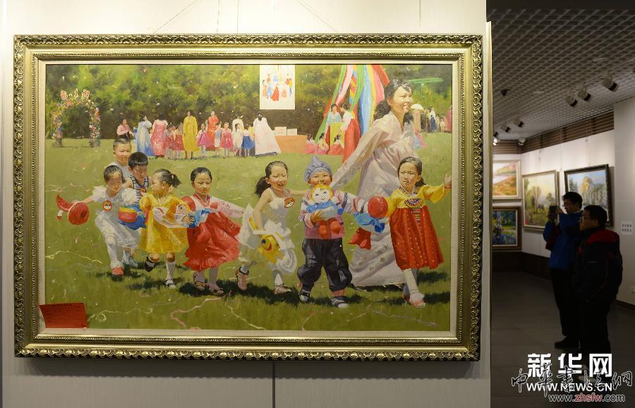 （晚报）（3）朝鲜油画展亮相石家庄