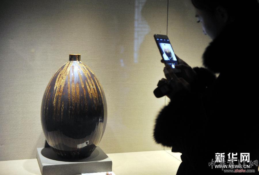 （文化）（1）百余件当代陶瓷艺术作品亮相北京恭王府