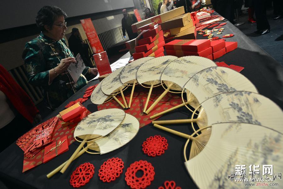 （晚报）（2）纽约举行庆祝中国春节公共艺术展与创意集市
