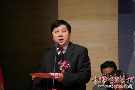 河南省文学艺术界联合会副主席、河南省书法协会主席宋华平致辞 中国经济网记者李冬阳摄