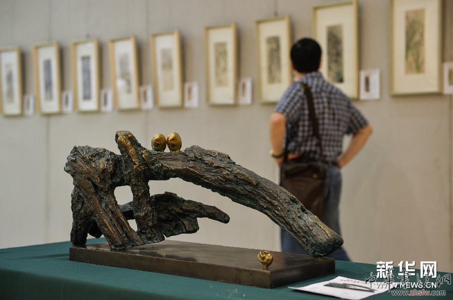（晚报）（3）“萧晖荣中国画·书法·雕塑艺术展”在京举行