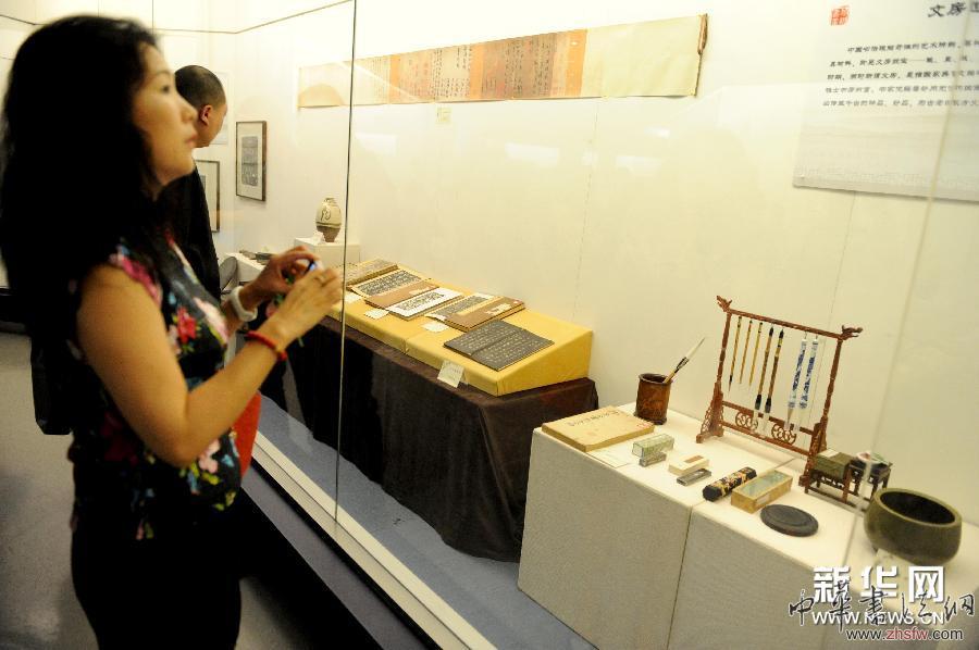 （晚报）（1）郑州：传统文化展魅力