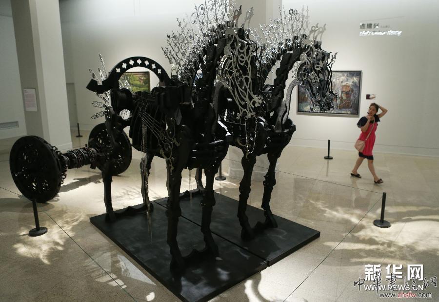 （文化）（1）2013海峡两岸当代艺术展亮相中国美术馆
