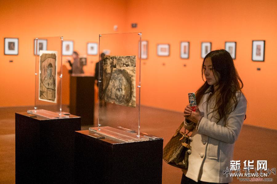 （文化）（1）英国艺术家弗朗西斯·培根作品中国首展在南京揭幕