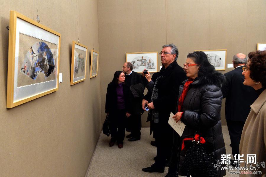 （国际）（2）“美丽中国——中国国家画院扇面作品展”亮相巴黎