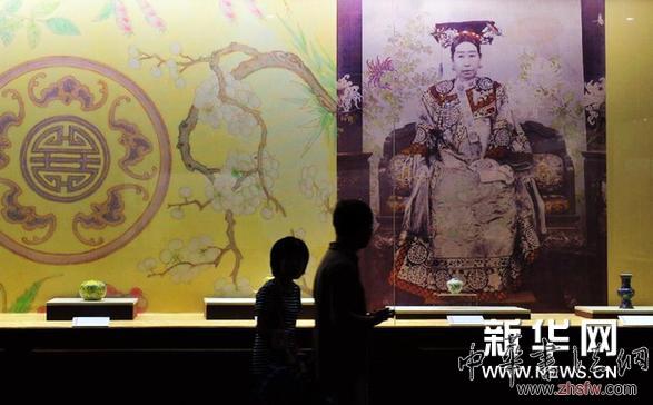 （文化）（1）“慈禧的瓷器”清宫御窑瓷器艺术展在厦门开展