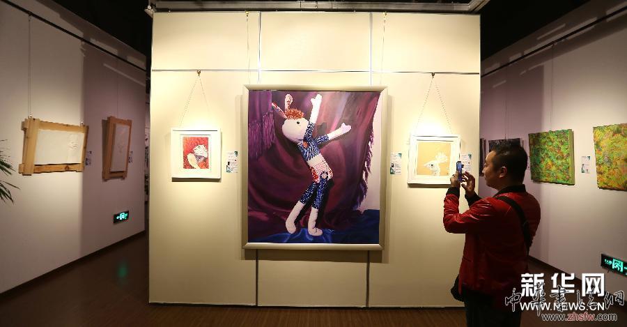 （晚报）（1）青年创意美术展在沈阳开展