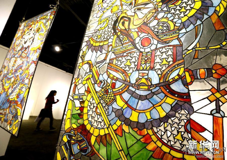 （文化）（5）首届中国玻璃艺术双年展在上海揭幕 