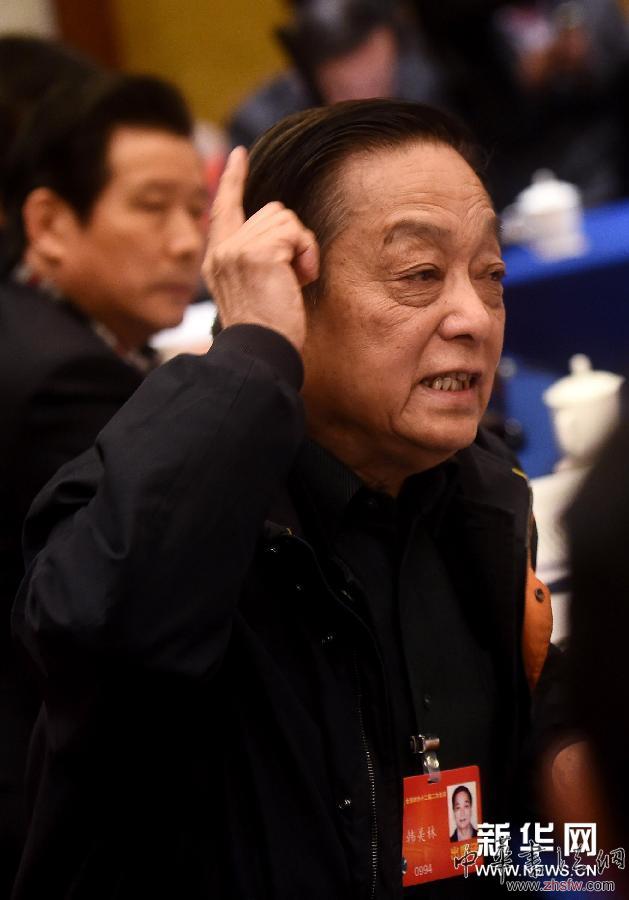 （两会·改革热话题）（5）代表委员建言社会主义文化强国建设
