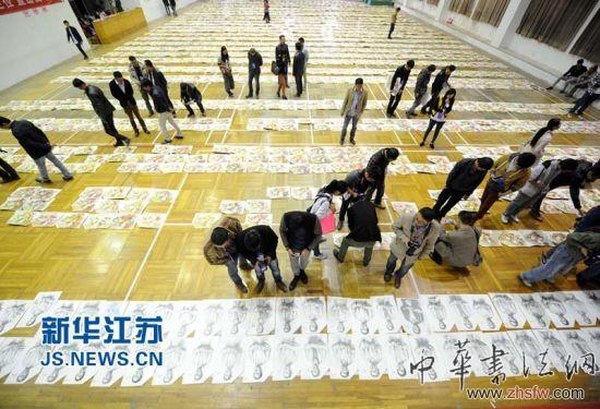 美术高考震撼模拟阅卷现场 万份试卷同阅