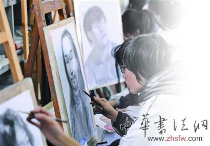 艺考心酸泪:美术生一天画15小时