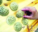 虎丘古墓发现唐三彩粉盒及西域陶俑随葬