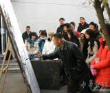 让专家和公众参与毕业创作水平评判　南艺美院2009届毕业作品展面向市场促就业