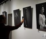 “镜像人生”郝远征肖像摄影作品展在京举行