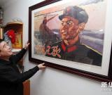 “雷锋迷”收集千余件雷锋相关藏品 图